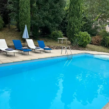 Maison Avec Piscine Entre Gard Et Ardeche Holiday home *